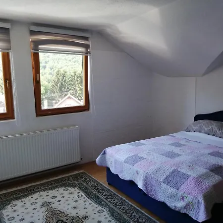 Apartman On Moon Pyramid